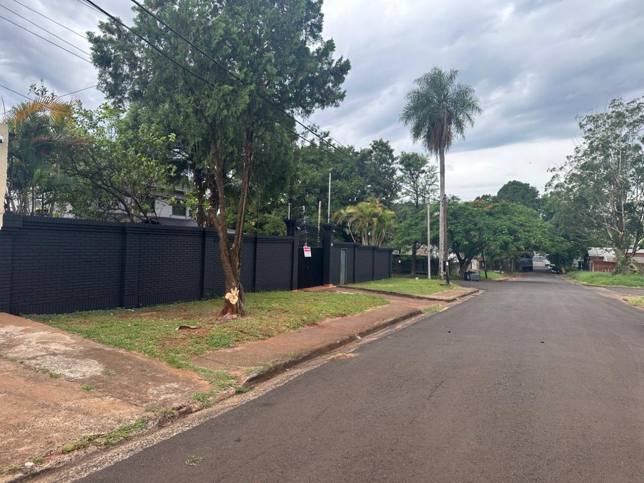 SE VENDE LOTE EN ESQUINA